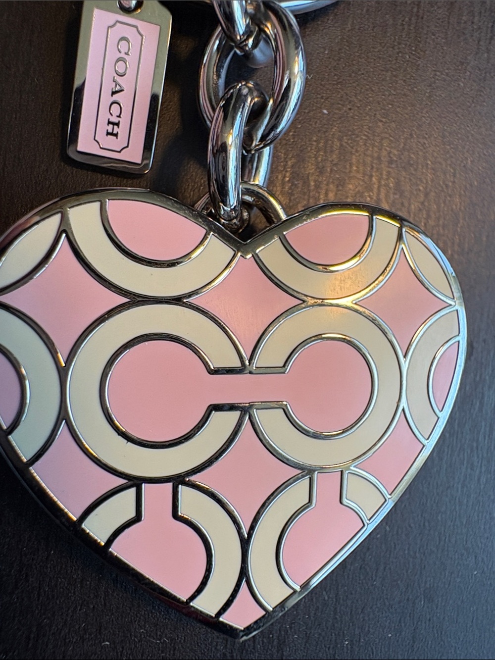 COACH Locket Pink & Cream Signature Heart Keyring - Picture 2 of 4